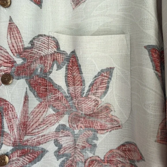 Tommy Bahama Reverse Print 100% Silk Camp Short Sleeve Casual Button Down size L
